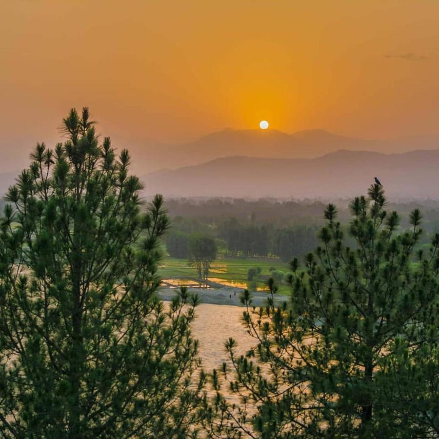 Rock City Resort Mingora Exterior photo