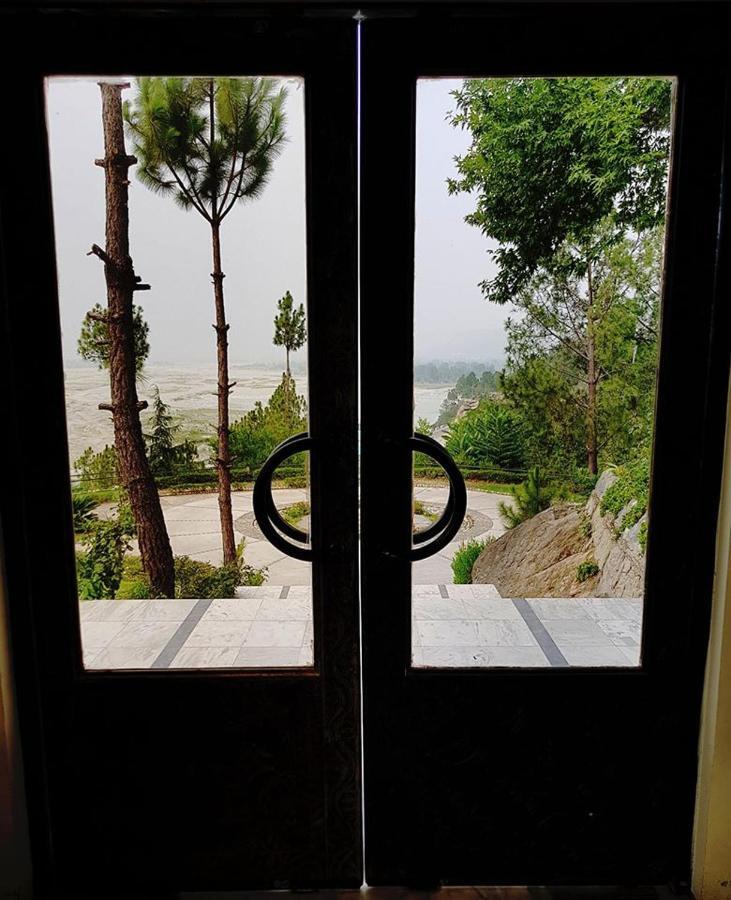 Rock City Resort Mingora Exterior photo